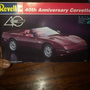 Revell 40Th Anniversary Corvette 1993 model